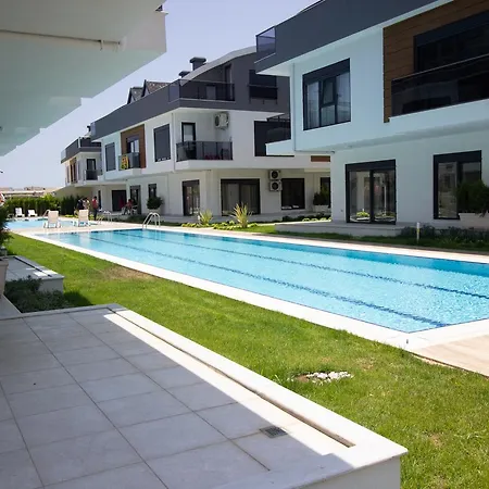 Limon Park Apartment